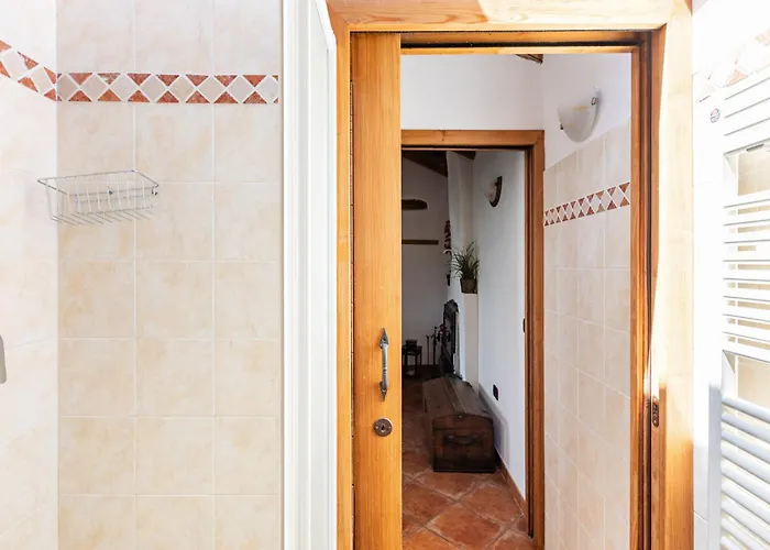 Le Nid Des Rouges Gorges Verrayes