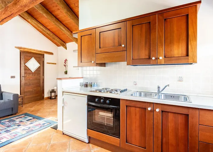 Le Nid Des Rouges Gorges